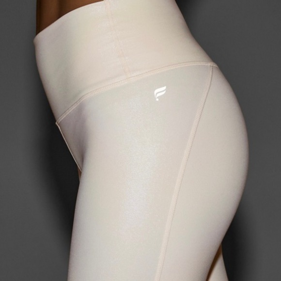 Fabletics PureLuxe High-Waisted Iridescent 7/8 Legging, Pearlescent Ivory - Picture 2 of 6